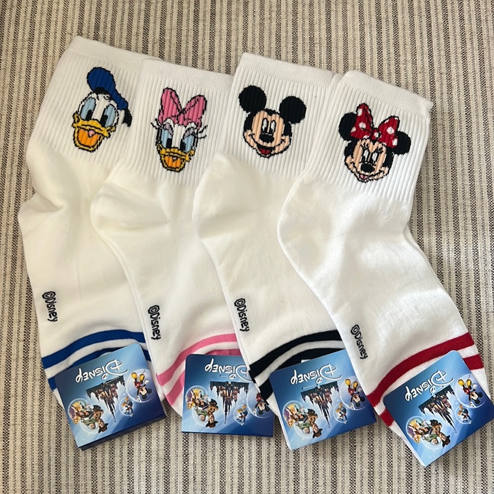 Pack of 4 Disney Socks women’s size 5-8